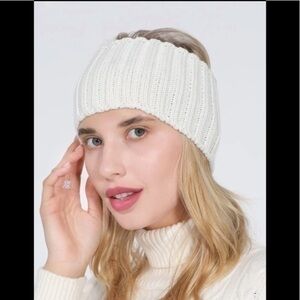 Knit open Cream Head wear for cold weather‎